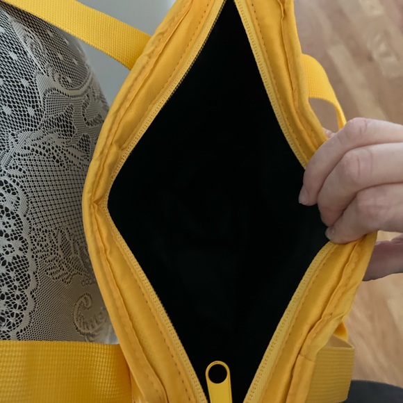 Victoria’s Secret Pink Cooler Bag - Picture 2 of 3